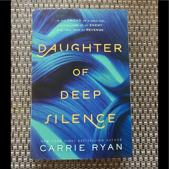 Daughter of Deep Silence by Carrie Ryan - Picture 1 of 2